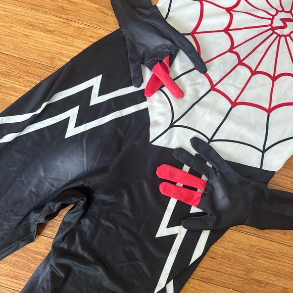 Brand new Silk Spider Suit Size M/L - Picture 3 of 4